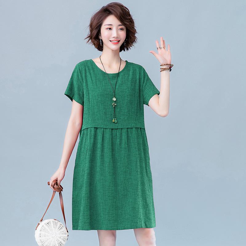 2025 Women's Summer Slimming Plus-Size Loose Fit Straight Dress for Middle-Aged Women