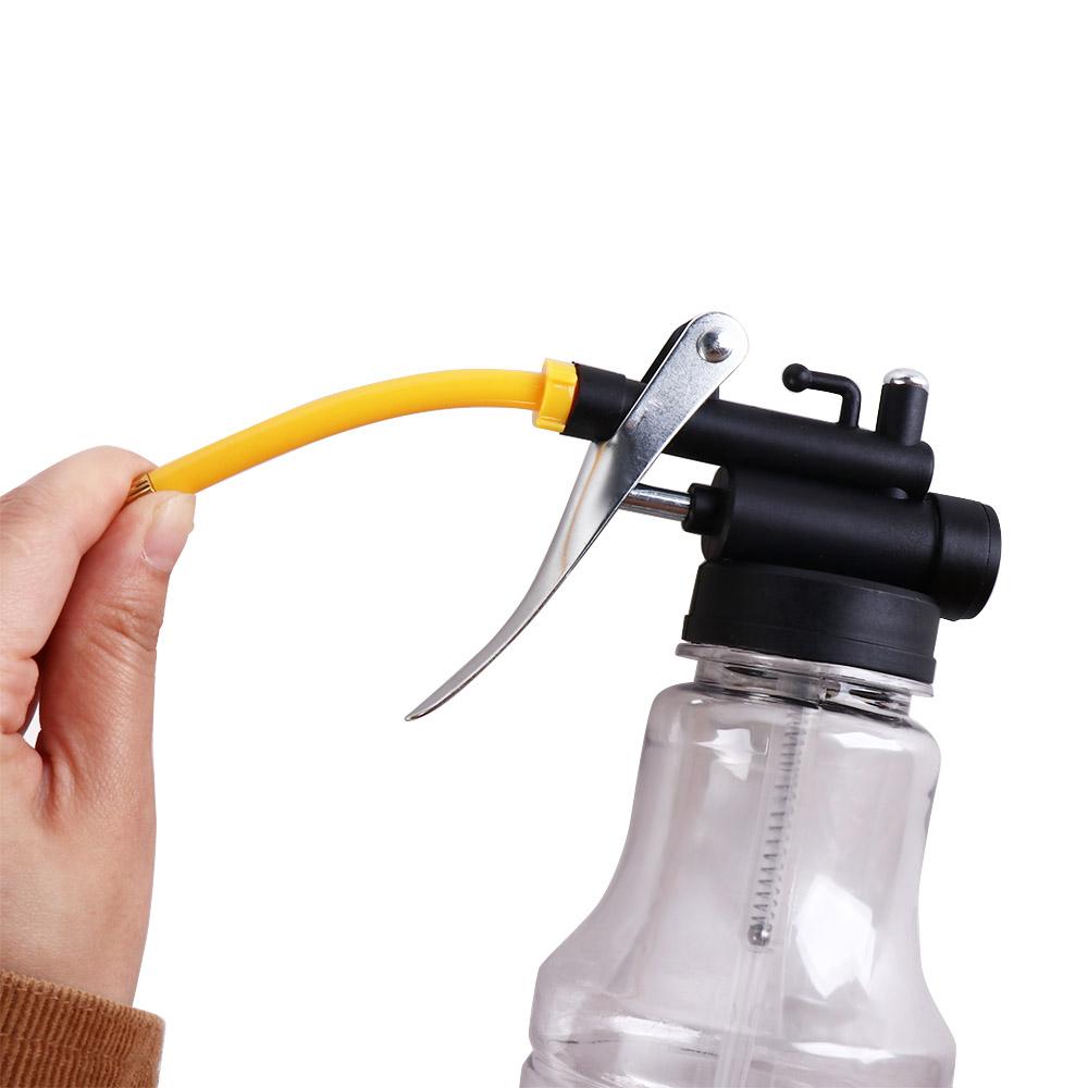 Tragbare Schmierölkanne Hochdruck Mit Ölsprühschlauch Ölerpumpe 250ml Kunststoff Auto Ölkanne Flasche Handpumpe