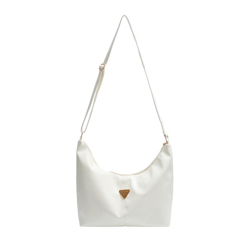 Urban Simple Chic Tote Bag For Women With Large Capacity And Relaxed Style