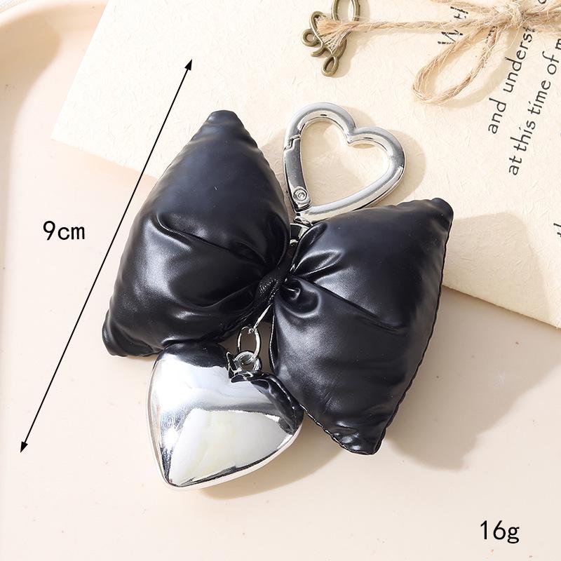 Creative Pearl Bow Pendant Keychain: Exquisite Gift Accessory for Bag or Phone Case