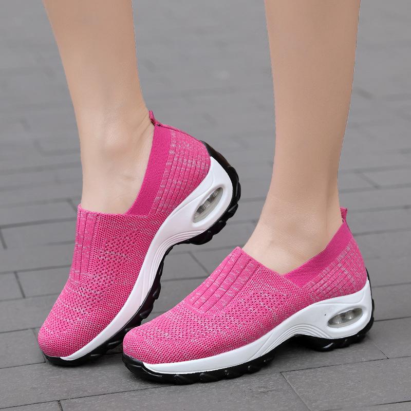 Style Of Sporty Mother Shoes Breathable Footwear Middle-Aged Mesh Sports Shoes Casual Thick Sole Height-Enhancing Shaking Shoes