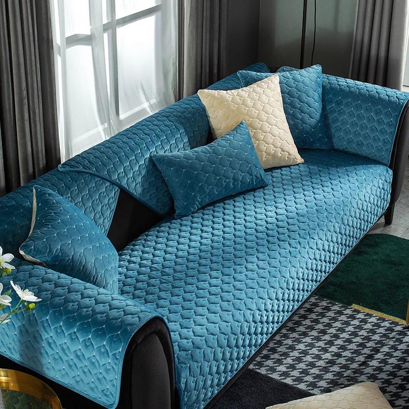 Verdickter Kurzplüsch-Sitzbezug für Wohnzimmer Warme Winter-Sofahandfläche Universal Rutschfeste Sofamatte Sofadecke Kissen