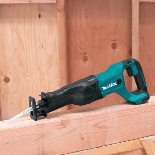 Makita 18V Rechargeable Reciprocating Saw XRJ04 (Body Only) JR186DZK Equivalent Product/Cordless