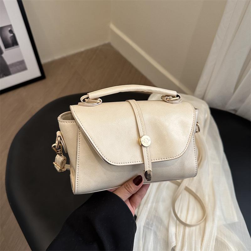 2025 Retro Women's Handbag: Japanese-Korean Style Fashionable Versatile Shoulder & Crossbody Bag