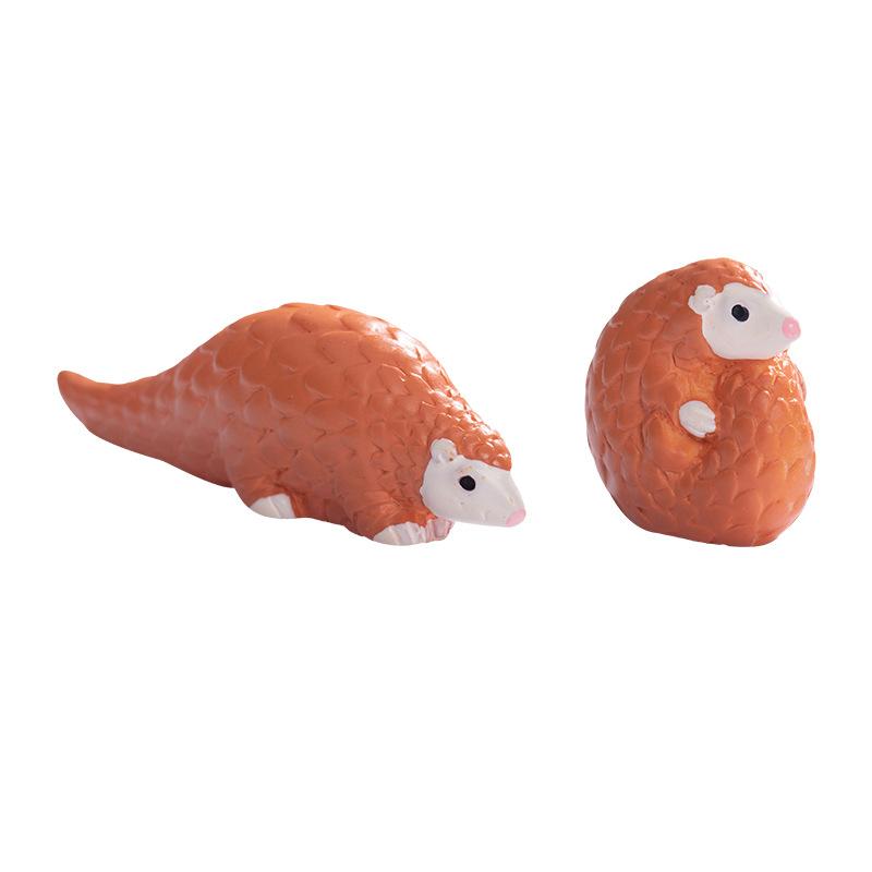 Micro Landscape Cartoon Cute Pangolin Forest Animal Resin Ornament Diy Decorative Accessories Desktop Ornament