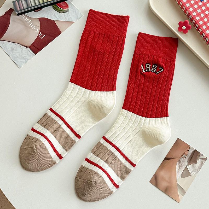 Meias Vermelhas Bordadas com Pontos Duplos Algodão Puro Sem Costura Meias Empilháveis Listradas Carta de Amor Meias de Cano Médio Vermelhas Grandes