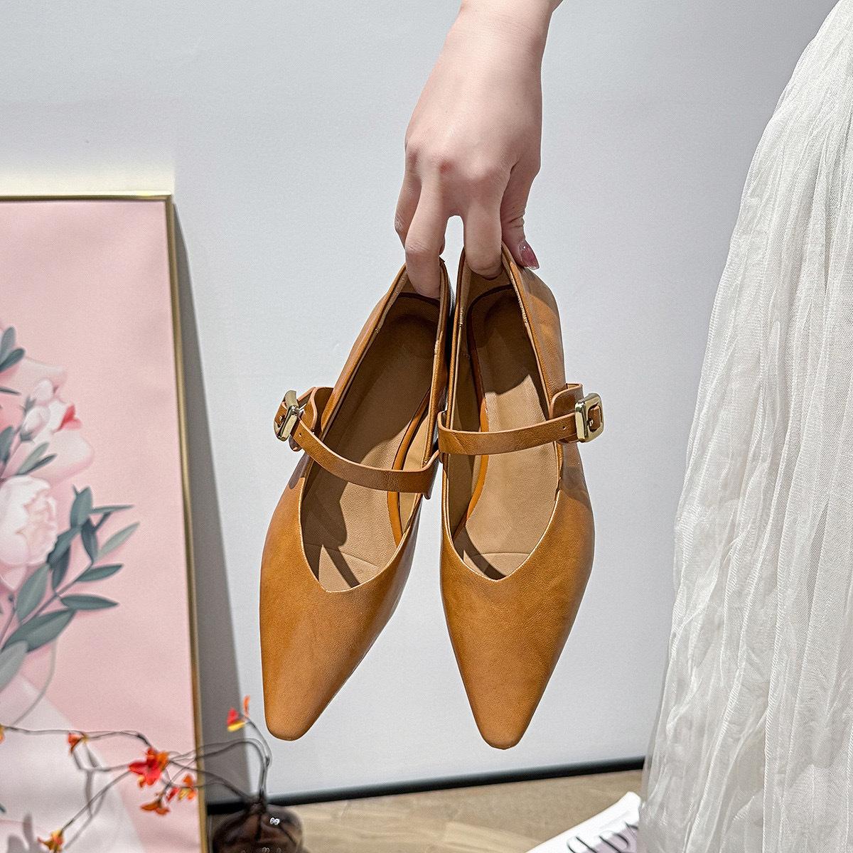 

Pointed loafers women s 2025 spring and summer new simple temperament shallow mouth single shoes with Mary Jane shoes flat shoes 40