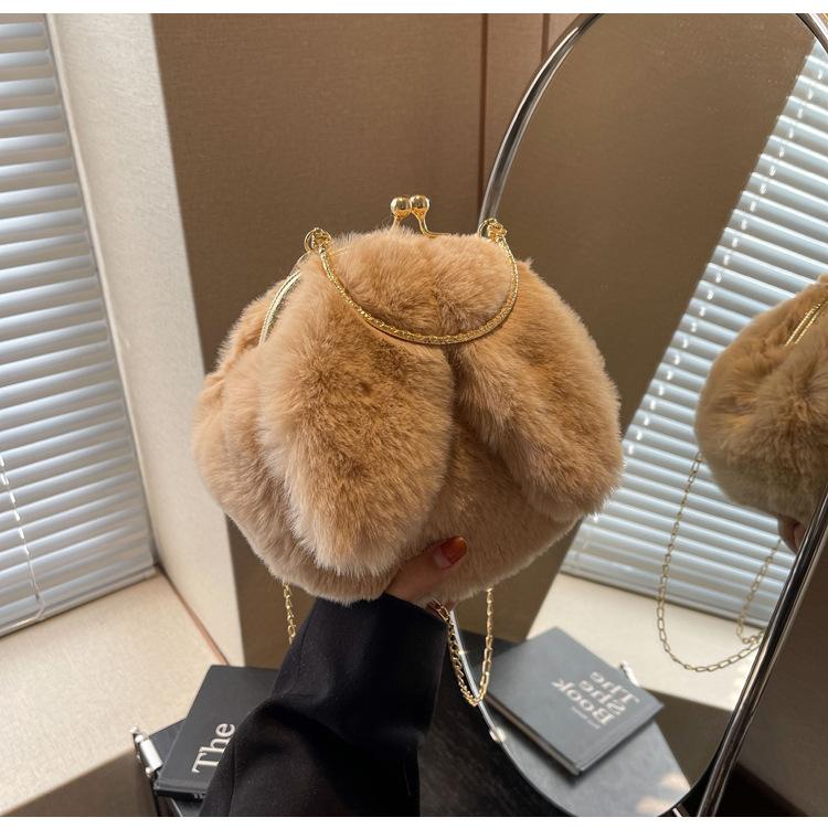 High-End Nischen-Plüschtasche Damen Herbst und Winter neue Mode flauschige Handtasche High-End Bucket Bag