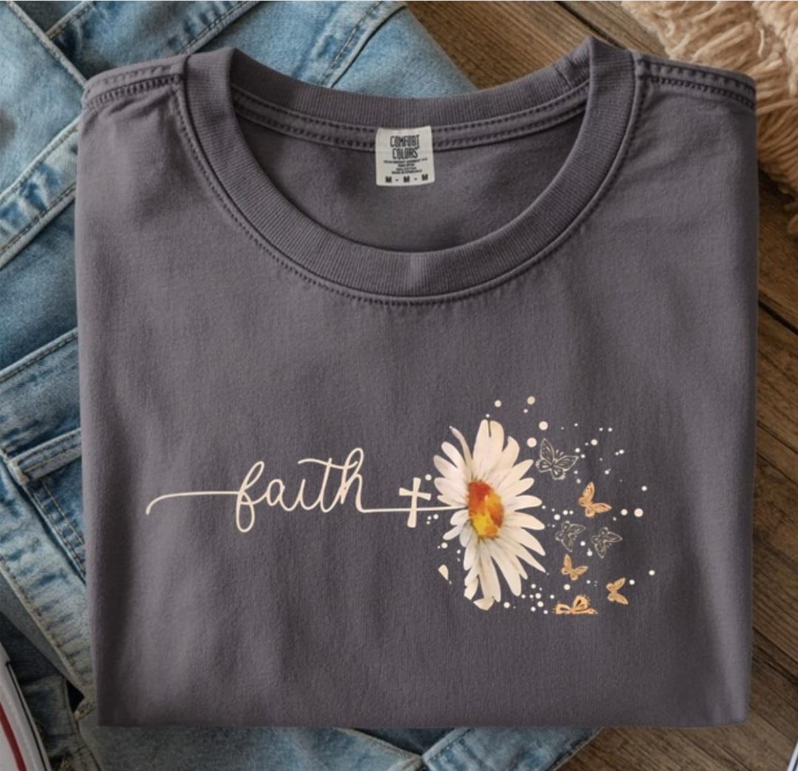 Faith Daisy T-Shirt | Handwritten Script Floral Tee | Inspirational Christian Shirt | Flower Lover Gift | Unisex Casual Graphic Tee L