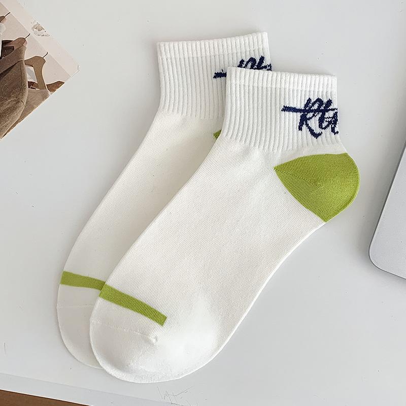 Short Ankle Socks for Women In Spring and Summer Are Light, Breathable, Odorless, Versatile, Trendy, Simple and Comfortable