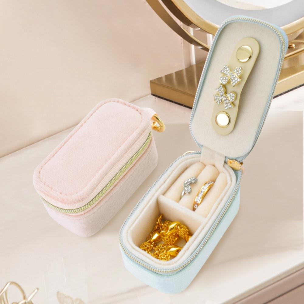 

Velvet Jewelry Display Bag With Keychain Jewelry Organizer Case New Jewelry Storage Box Women Girl синій