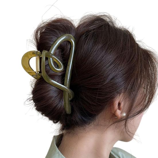 Women Hair Claw Transparent Matte Texture Heart Shape Hair Clip Back Head Shower Hair Claw Hair Accessories