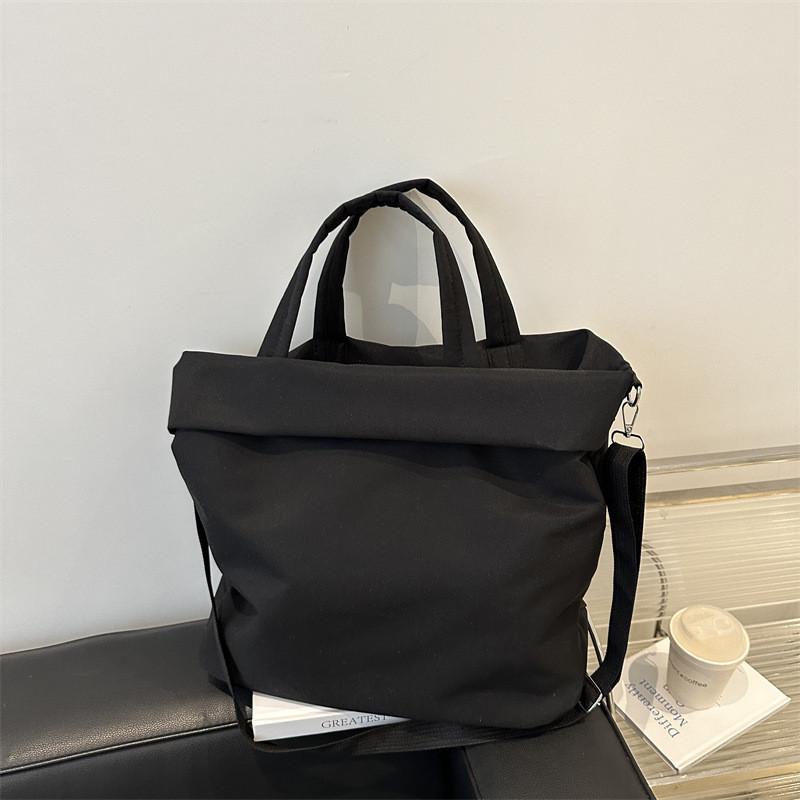 Stylish Large Capacity Tote Bag For Women Perfect For Fall 2024 Featuring Chic Colors And Casual Design