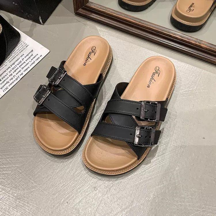 Thick-bottomed seaside beach slippers for women to wear 2025 summer new fashion Korean version casual versatile one-word cool slippers