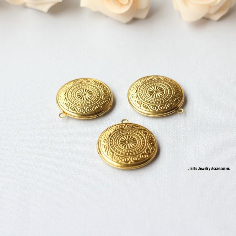 Vintage Style Pure Brass Round Flower Totem Locket Pendant Necklace DIY Accessory Copper
