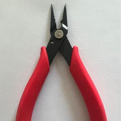 Amerikanische Spitzzange: Präzisionswerkzeug für DIY-Schmuck und Perlenpositionierung