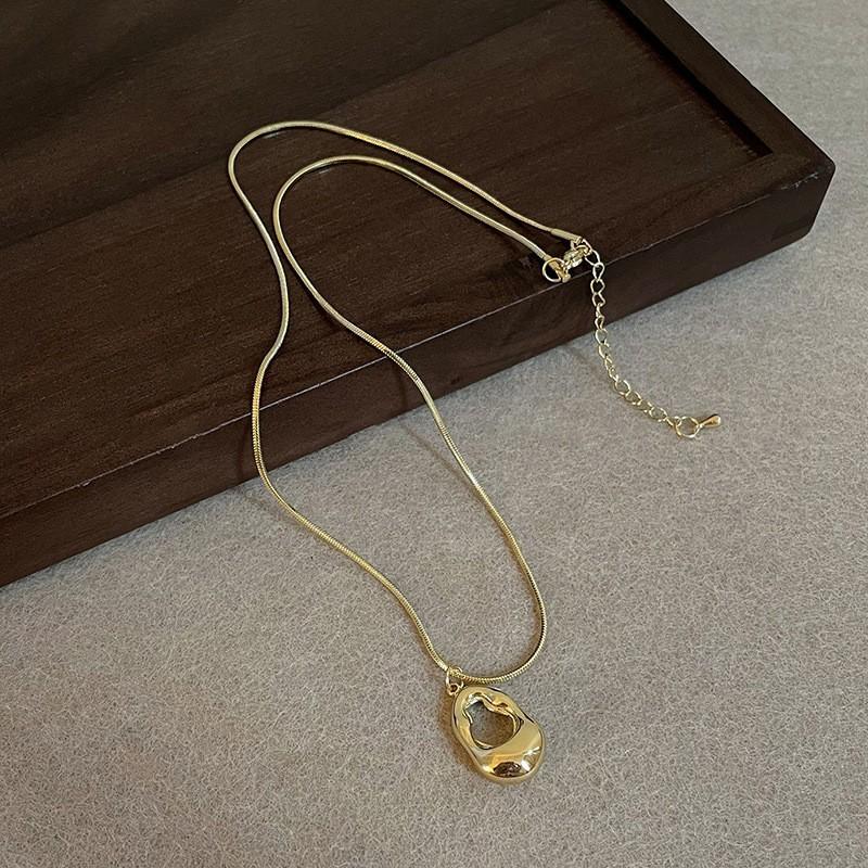 

Hippop Irregular Pendant Necklace for Women Stainless Steel Snake Chains Hollowed-Out Necklaces Minimalist Trendy Jewelry Gift