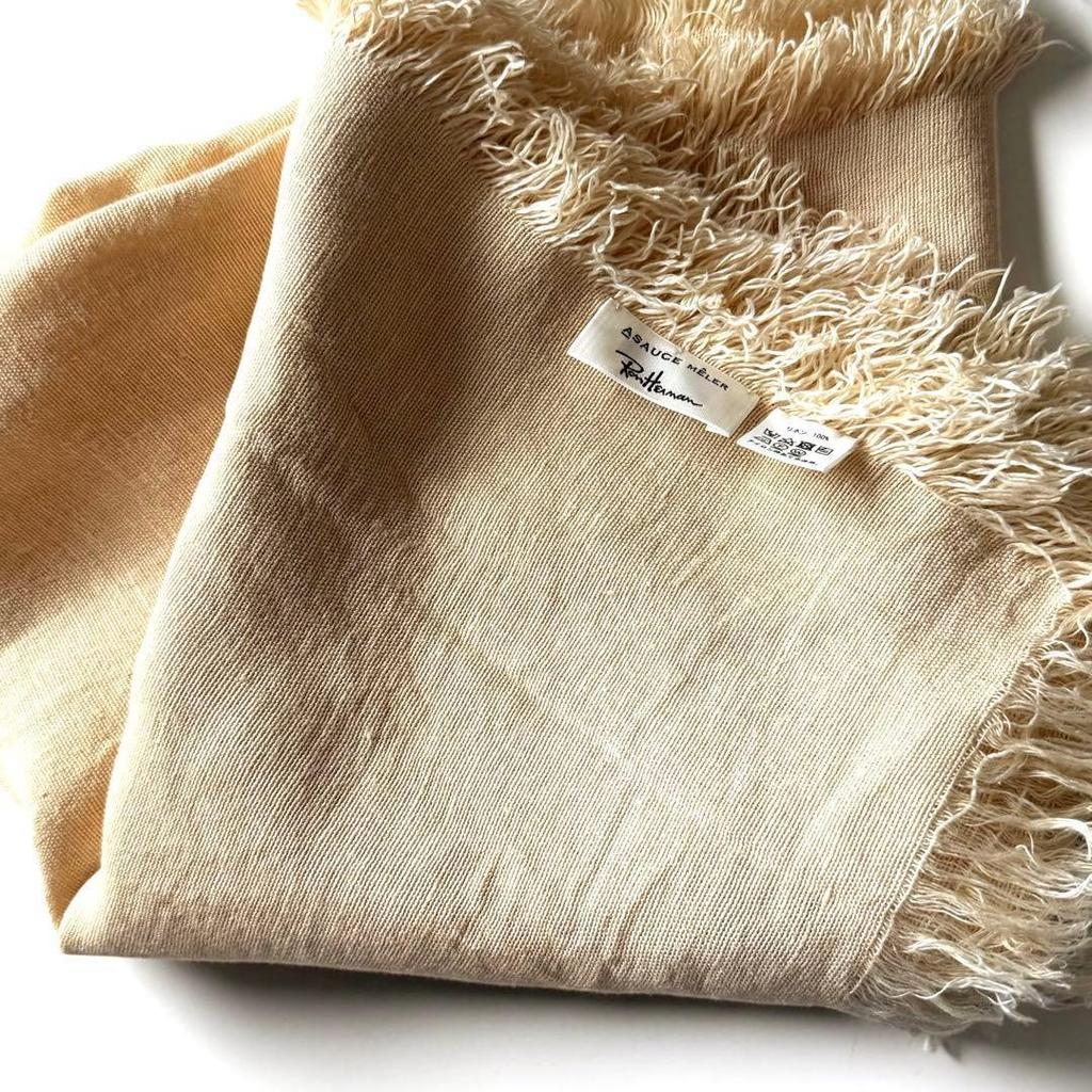 Used Beautiful condition  Ron Herman bespoke ASOV Meet Linen large stole fringe beige