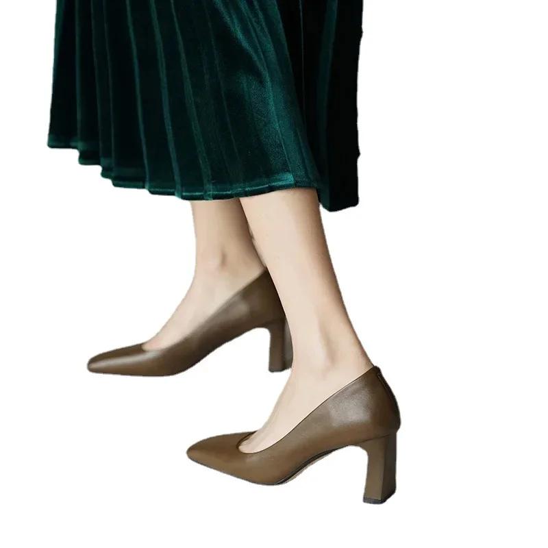 Dame Pumps Dame Søte Tykke Høye hæler Mote Sexy Kontor Spissetå Kjole Arbeidspumpe Søte Sko Damefottøy