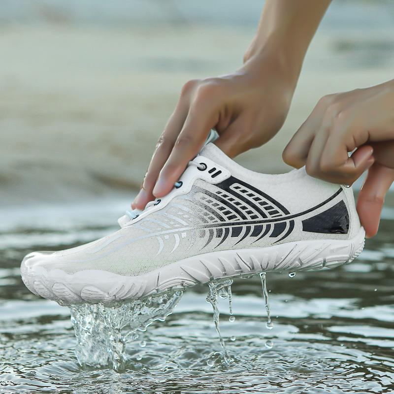 Men Barefoot Water Shoes Quick Drying Beach Wading Sneakers Women Breathable Light Beach Aqua Shoes for Swimming Surfing Sailing