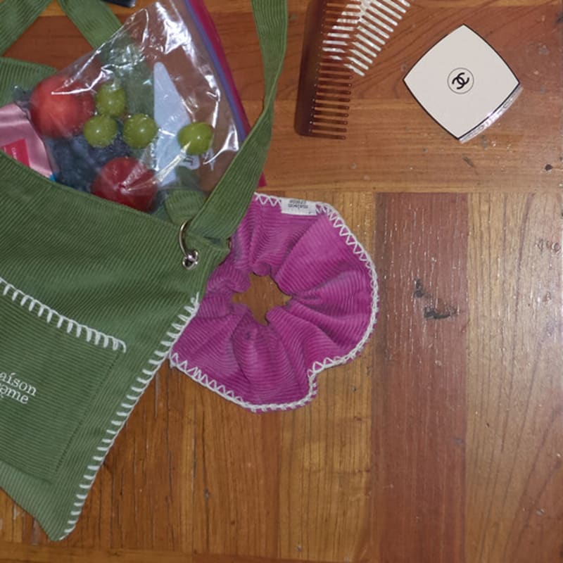 maison creme Stitch Scrunch _ Corduroy mazenta