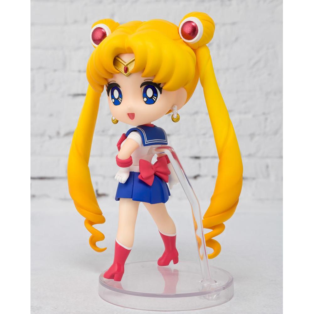 10CM Sailor Mini Moon Tsukino Usagi Sailor Moon Figure Anime Suit Desktop Golf Model Toy Gift Collection Ornaments Artwork PVC