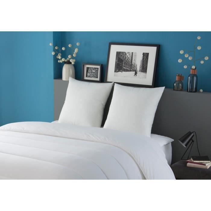 DODO Set mit 2 trendigen Kissen – 60 x 60 cm – Füllung aus hohlen, silikonisierten Fasern aus 100 % Polyester – Weiß