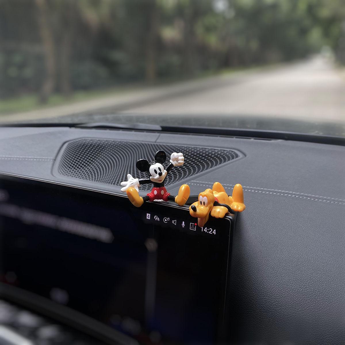 

Милі прикраси для машинок Міккі та Дональда Дака: Цілющий декор для жіночої центральної консолі