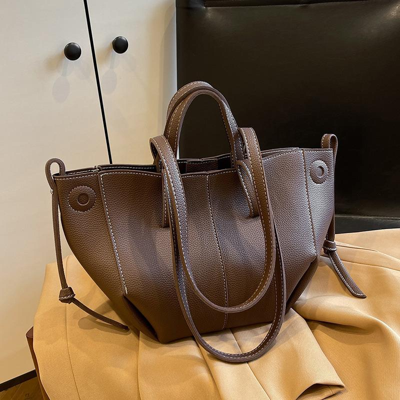 Women's fashion shoulder bag Merad tote bag pleated dumpling handbag girlfriend shopping backpack
