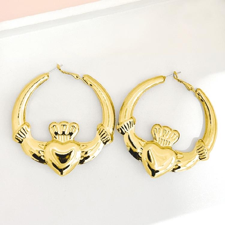 Elegant Heart And Crown Hoop Earrings For Women Unique Statement Jewelry Suitable For Valentine Day Gifting