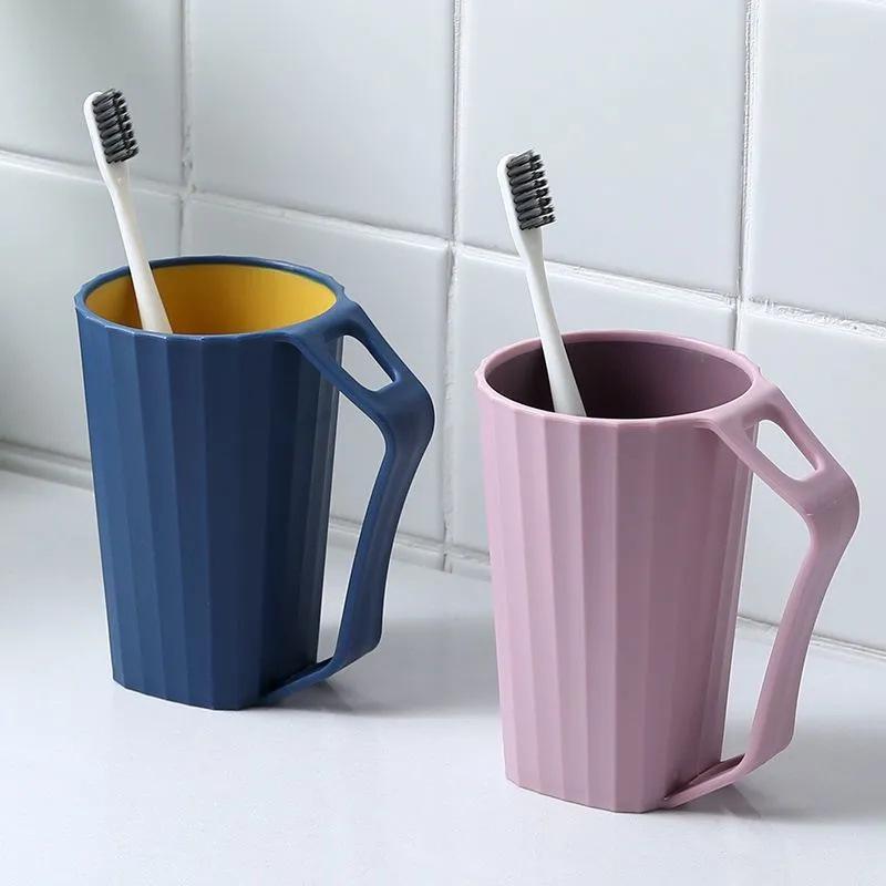 Dual-Color Toothbrush & Mouthwash Cup with Handle - Anti-Fall Design for Dorm or Couple Use