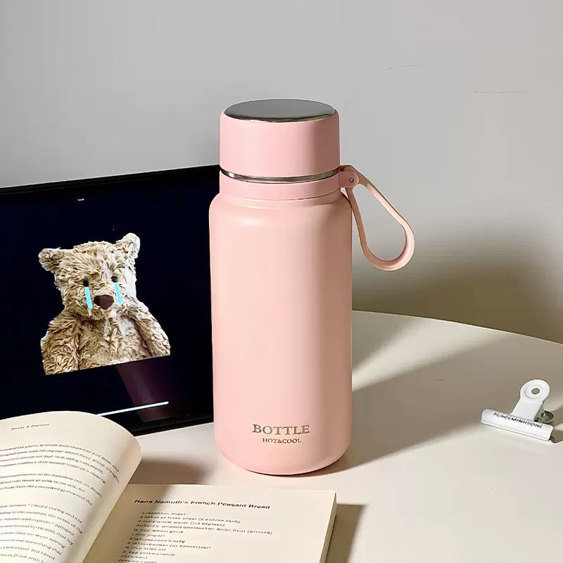 Stylish Stainless Steel Insulated Travel Cup with Tea Strainer