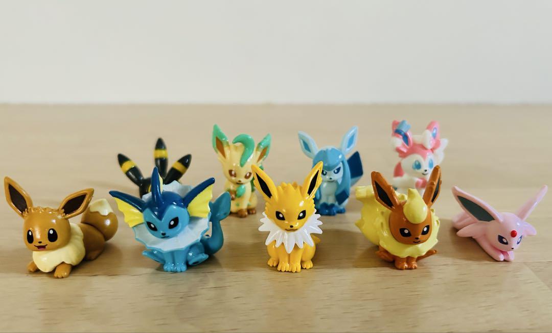 

[Б/У] Полная коллекция фигурок Bikkura Egg Pokemon Eevee Friends