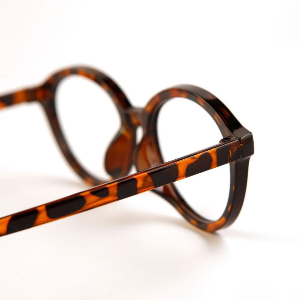 Retro simple oval frame reading glasses women show young high definition anti-blue reading glasses men