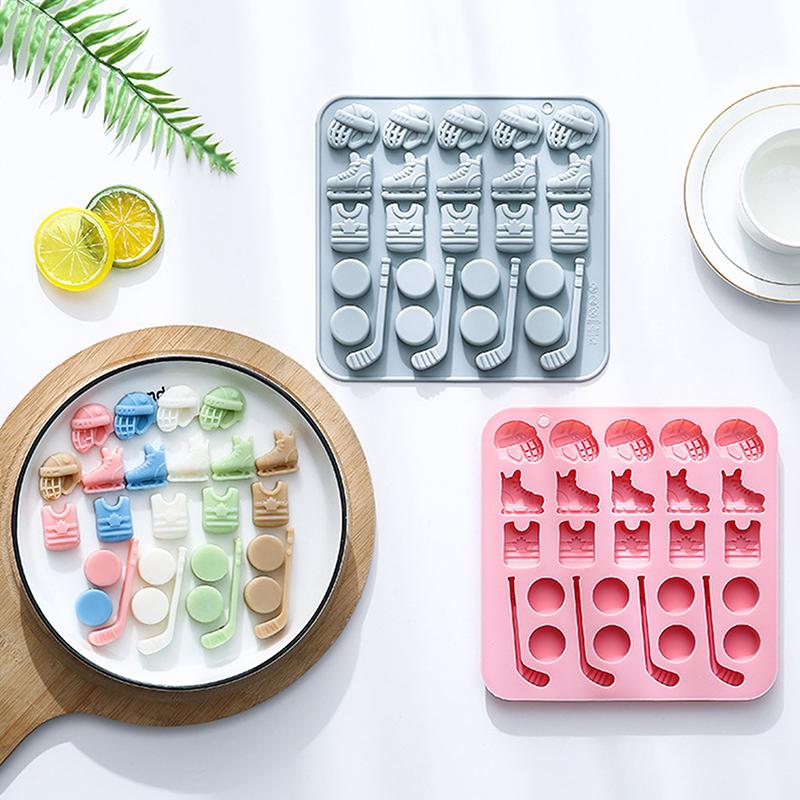 Molde de Chocolate de Hóquei, 27 Cavidades Moldes de Silicone para Doces Esportivos de Hóquei Camisola Patins Disco Stick Capacete Molde de Cubo de Gelo