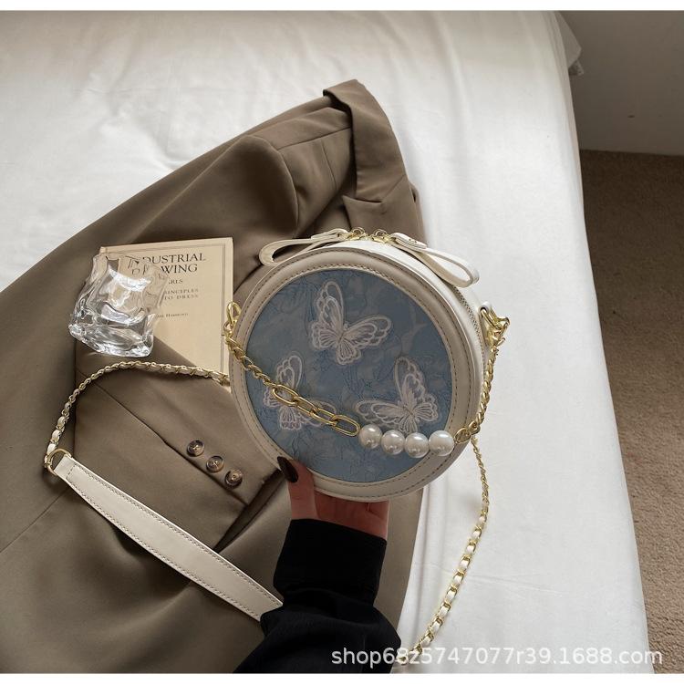 Fashion Light Luxury Niche Versatile Women's Messenger Bag Spring and Summer New Product 2025 Embroidered Three-dimensional Butterfly Portable Small