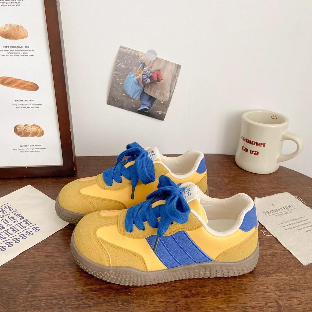 2025 Autumn New Retro Moral Training Shoes Women's Versatile Little White Shoes Campus Style Light Breathable Casual Sports Shoes Women