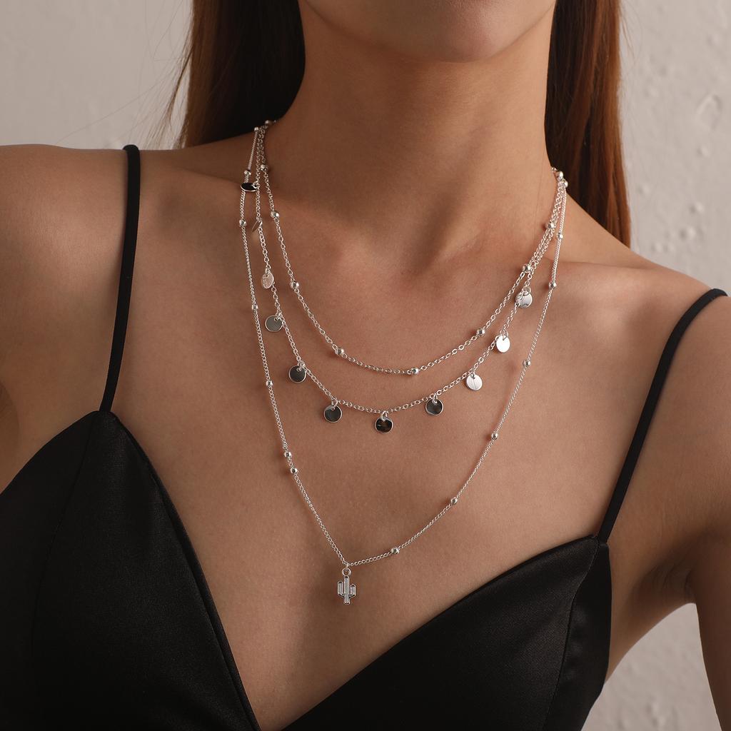 Alloy Disc Cactus Pendant Necklace, Simple Round Bead Chain Multi-layer Item Decoration