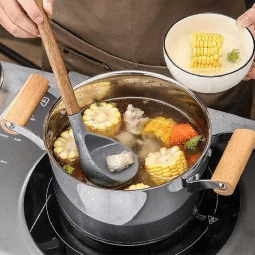 Food Grade Stainless Steel Stock Pot with Lid Wooden Handle Stew Soup Pot Easy To Clean Non Stick Stainless Steel Steamer