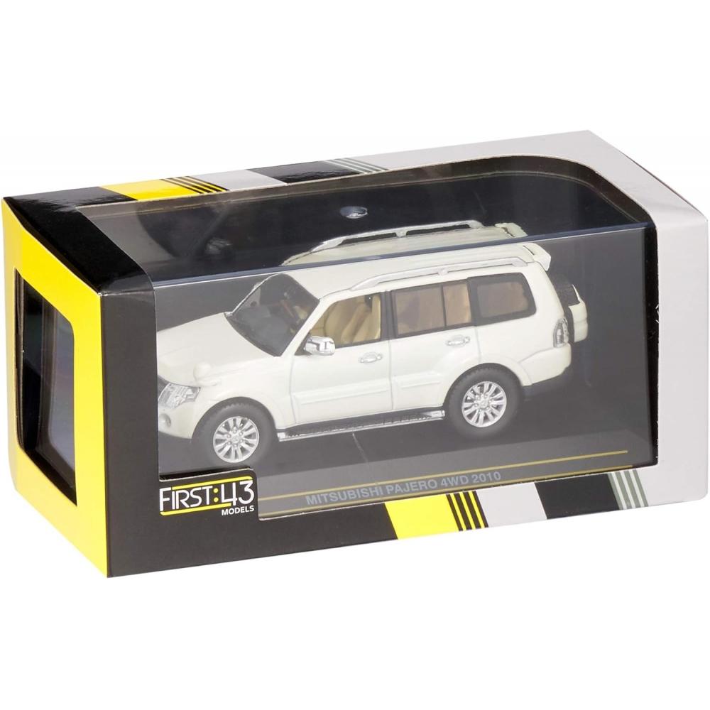 International Trade First43 First43 Mitsubishi Pajero 4wd 2010 Pearl White 1 43 Scale F43075