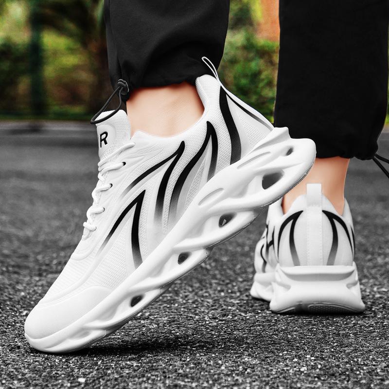 Pantofi Casual Trendy de Toamnă: Adidași Sport Versatili, Respirabili, cu Design Flacără, Mărimi Mari, Înălțători, din Plasă, în Patru Culori.
