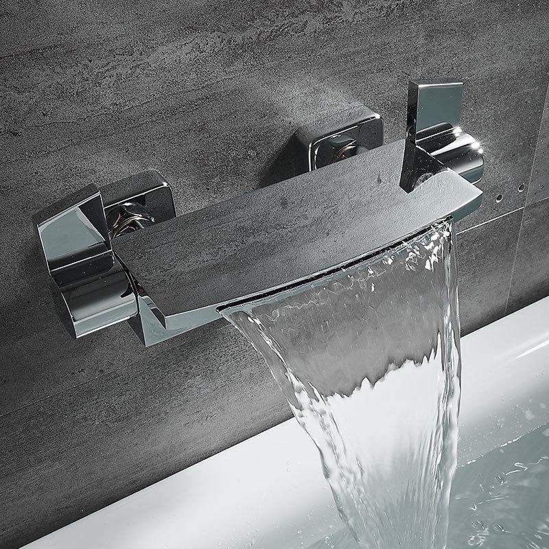 Wandmontierter Luxus-Wasserfall-Badewannen-Duscharmatur