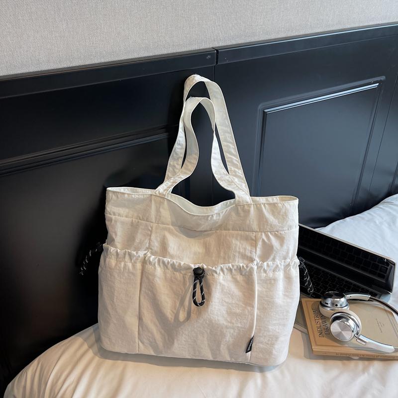 Commuting Large Capacity Nylon Bag Women's Multi-Pocket Shoulder Tote Bag Student Class Bag