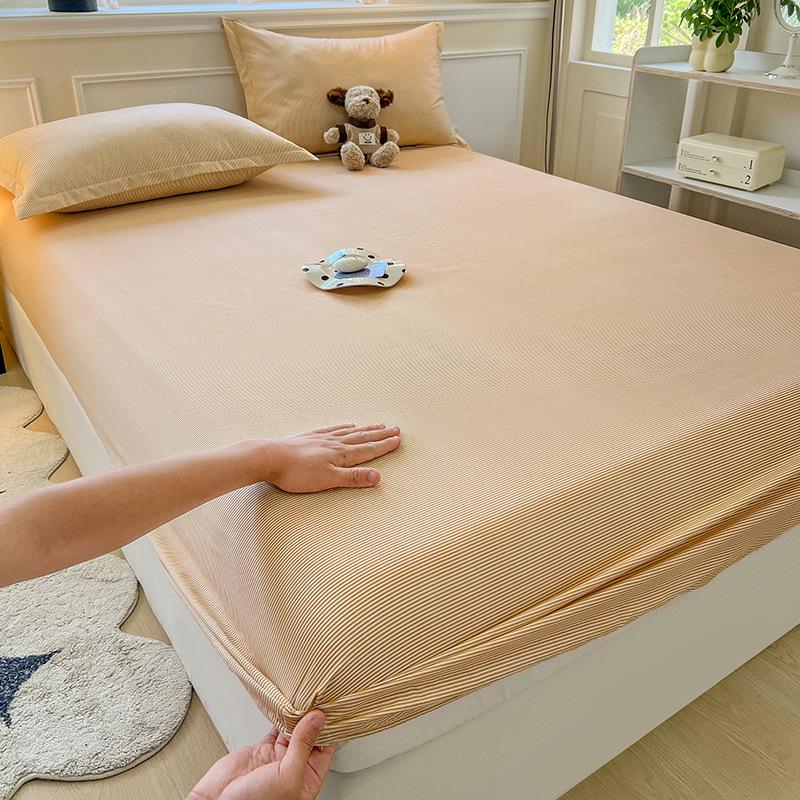 Solid Color Washed Cotton Fitted Sheet with Non-Slip Design and Skin-Friendly Pillowcase