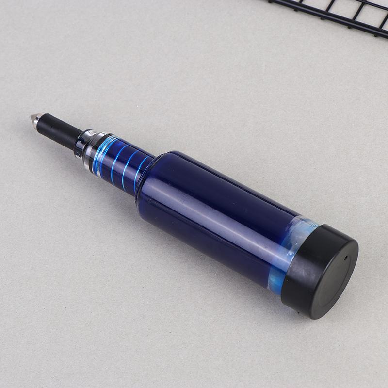 Chainsaw Bar Grease Tool Manual Squeeze Parts Sprocket Brushcutter Lube Tool Garden Logging Saw Guide Board