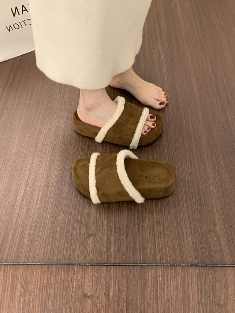 Retro late evening wind thick-soled heightening fluffy shoes for women to wear outside autumn and winter 2025 new brown warm and velvet Birkenstocks