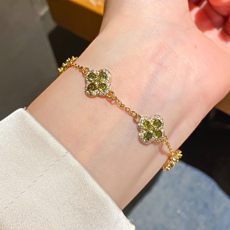 Colorful Flower Gold Zircon Pendant Bracelet: High-End, Versatile, Luxury Jewelry for Women