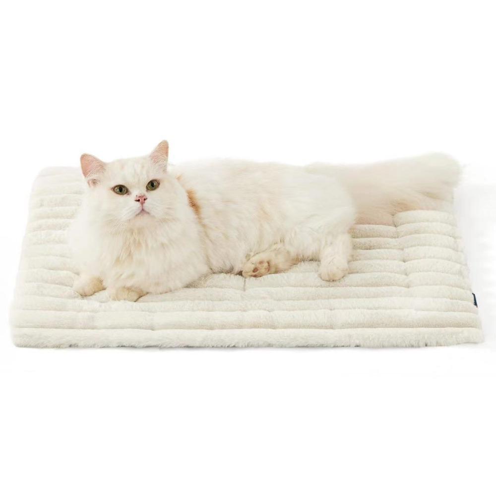 Comfortable Self-Warming Cat Dog Mat Pet Fleeces Ultra Soft Pet Bed Machine Washable Warm Cozy Pet Sleeping Mat Cat