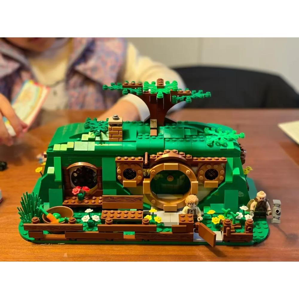 MOC 657PCS End And Lord Rings The Model Building Blocks Architecture Toy Education Brick Christmas Gift Holiday Party Gift