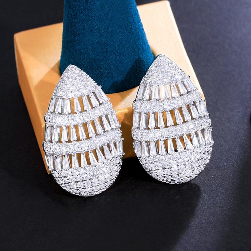 Luxury Hollow Zircon Earrings Micro-Inlaid T Square Zircon Popular Earrings And Ear Jewelry